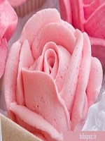 آموزش قدم به قدم تزئین کیک با گل رز خامه ای 